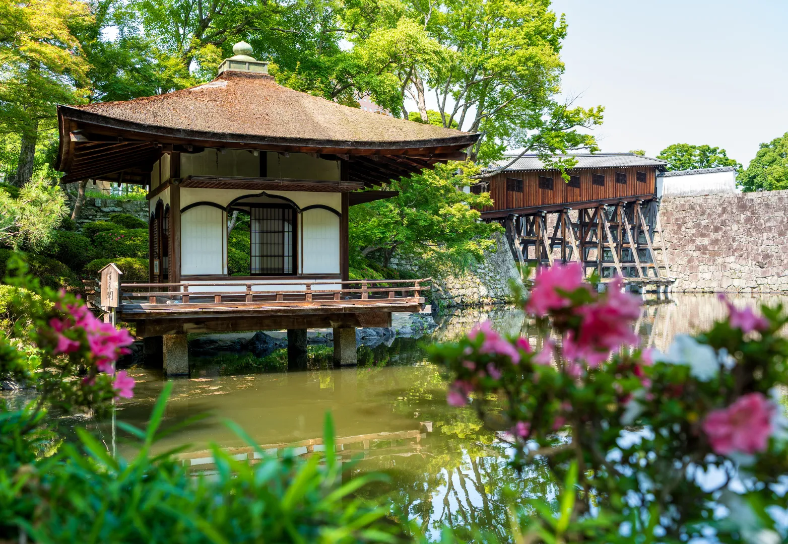 21. สวนนิชิโนะมารุ (Nishinomaru Garden)