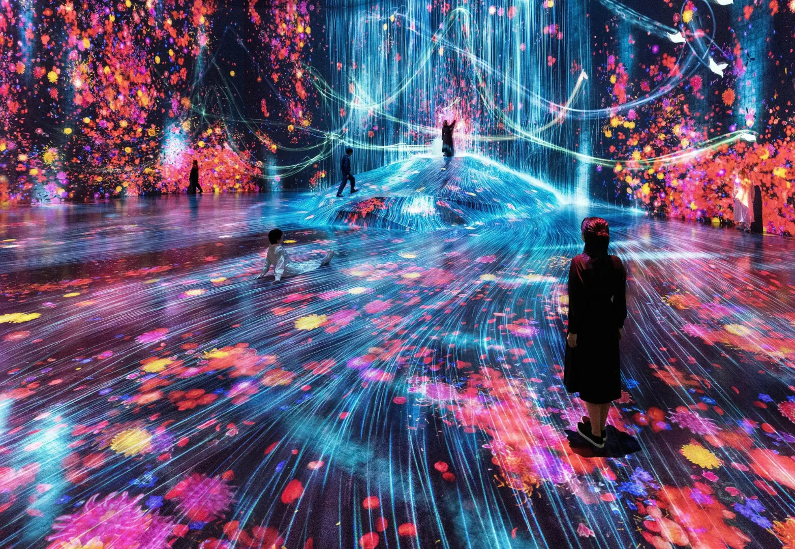 26. teamLab Borderless (Azabudai Hills)