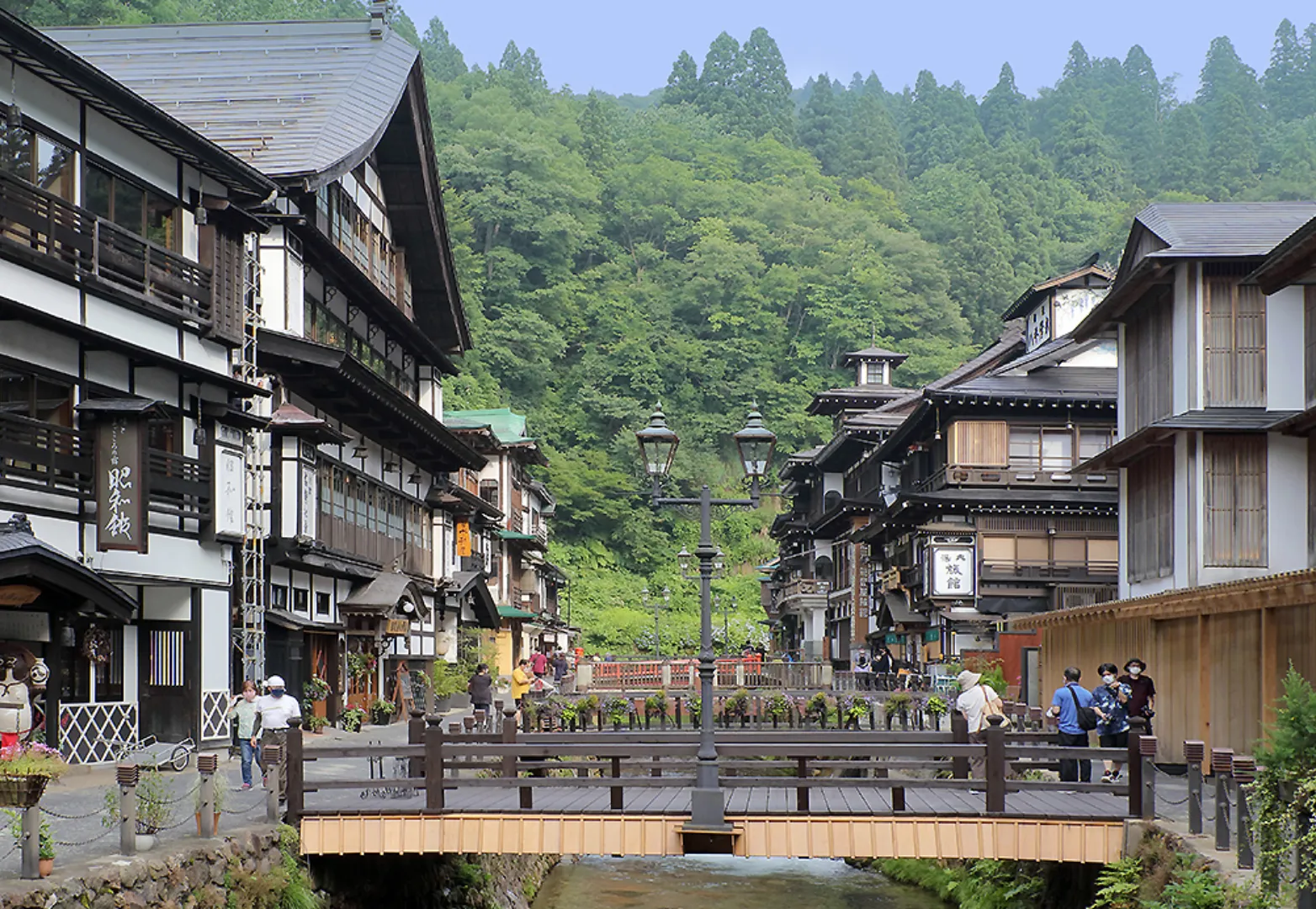 กินซังออนเซ็น (Ginzan Onsen)