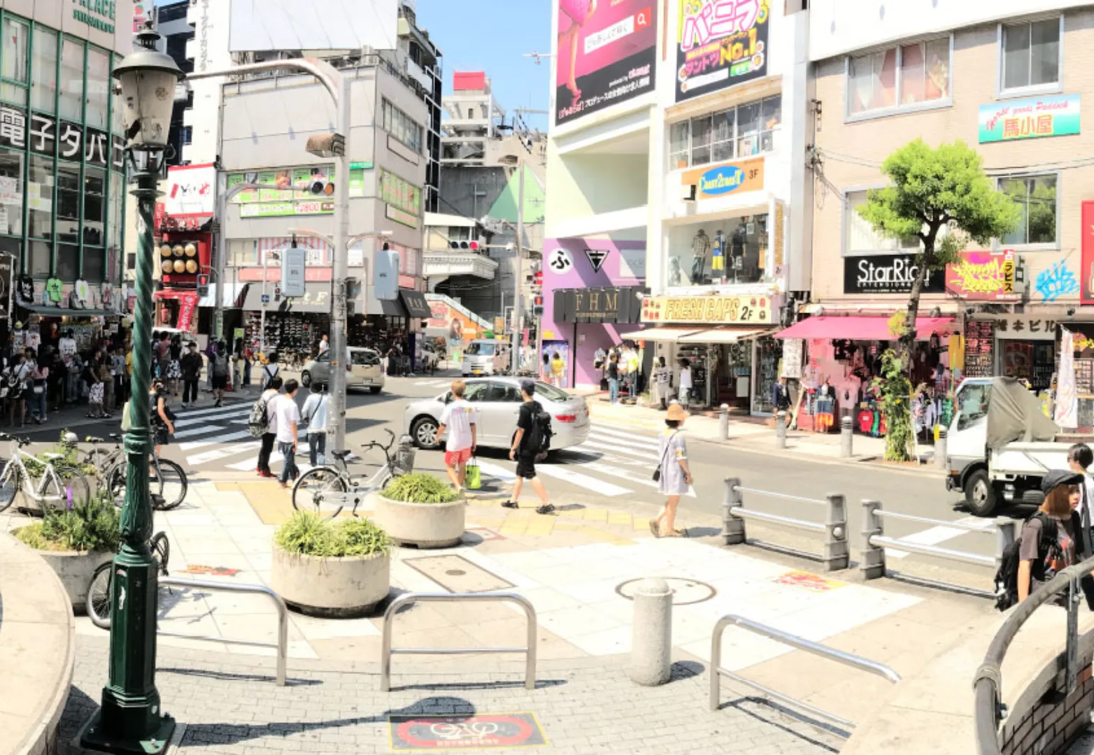 5. หมู่บ้านอเมริกา หรือ อเมริกามูระ (Americamura)