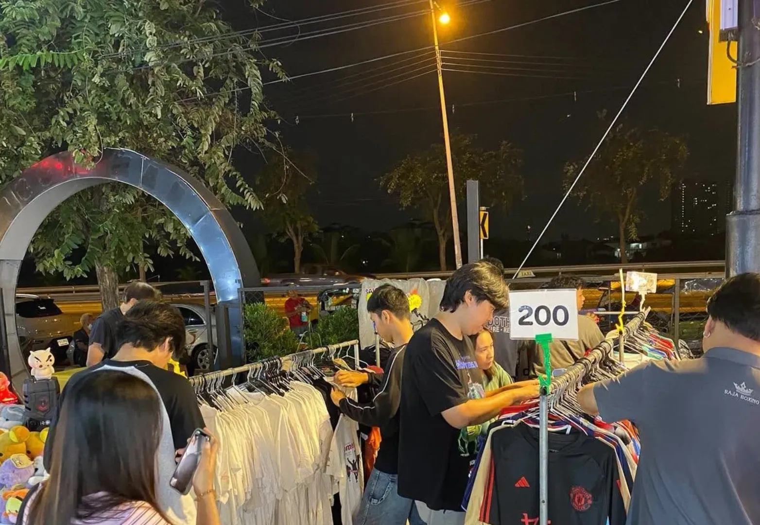 4. 貓頭鷹市場(Owl Market)