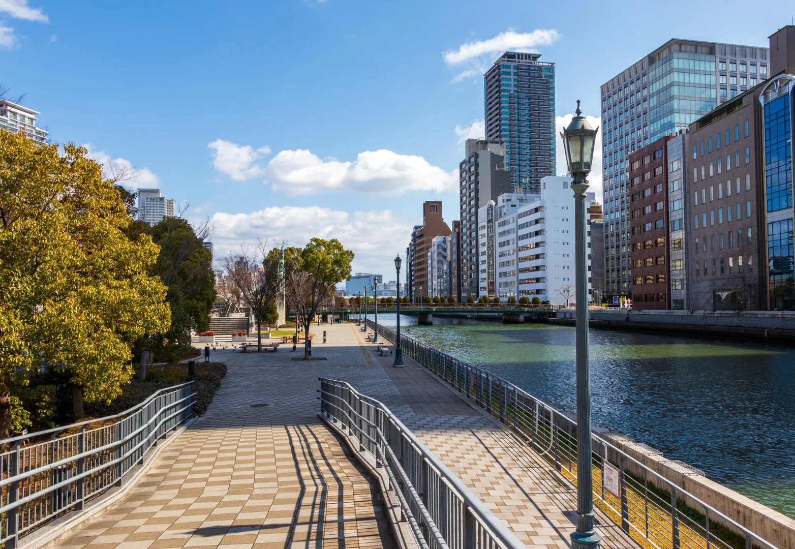 15. สวนนาคาโนะชิมะ (Nakanoshima Park)