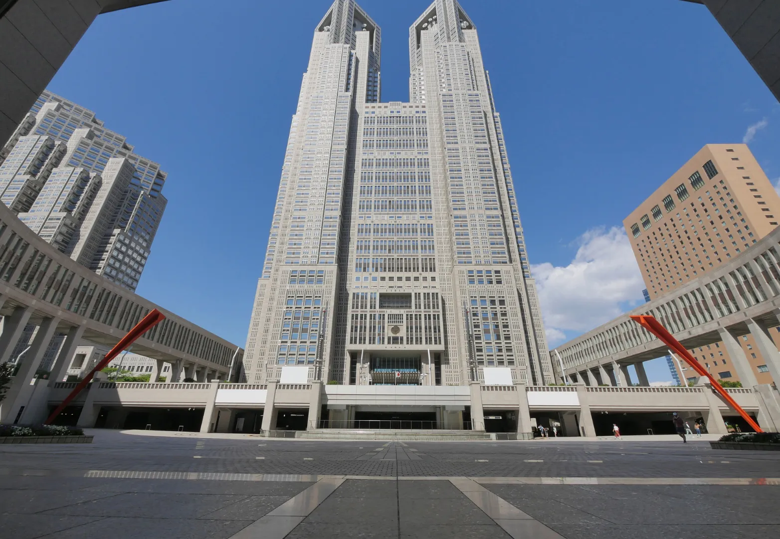 9. ศาลาว่าการกรุงโตเกียว (Tokyo Metropolitan Government Building)
