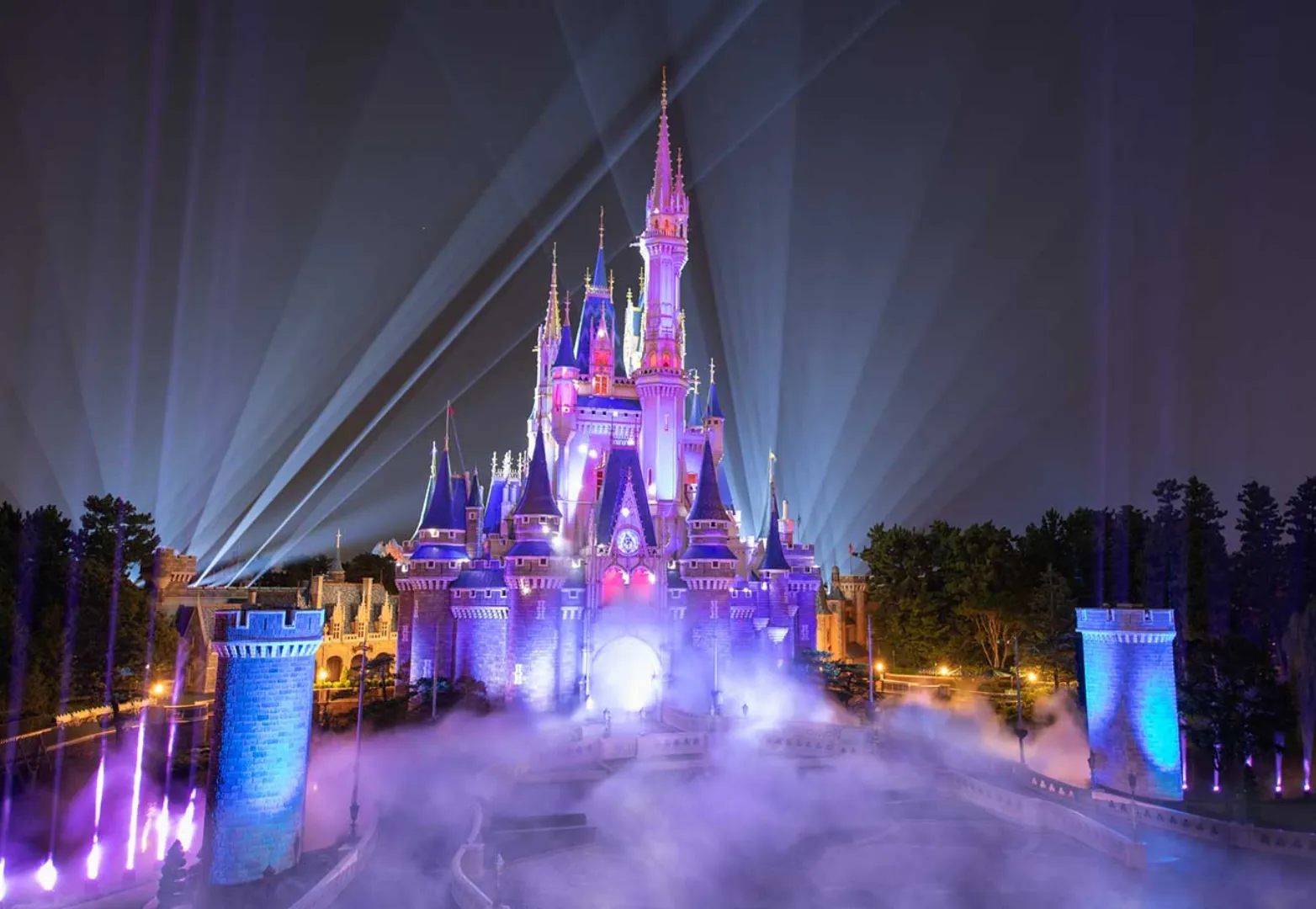 โตเกียวดิสนีย์แลนด์ (Tokyo Disneyland)