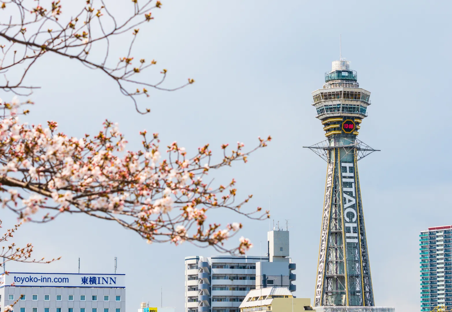 31. หอคอยซึเทนคาคุ (Tsutenkaku Tower)