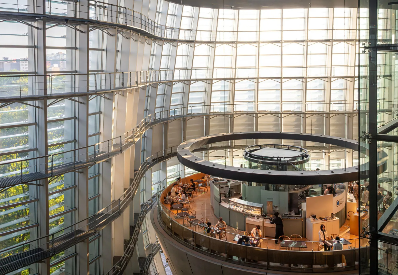 29. ศูนย์ศิลปะแห่งชาติโตเกียว (The National Art Center, Tokyo)