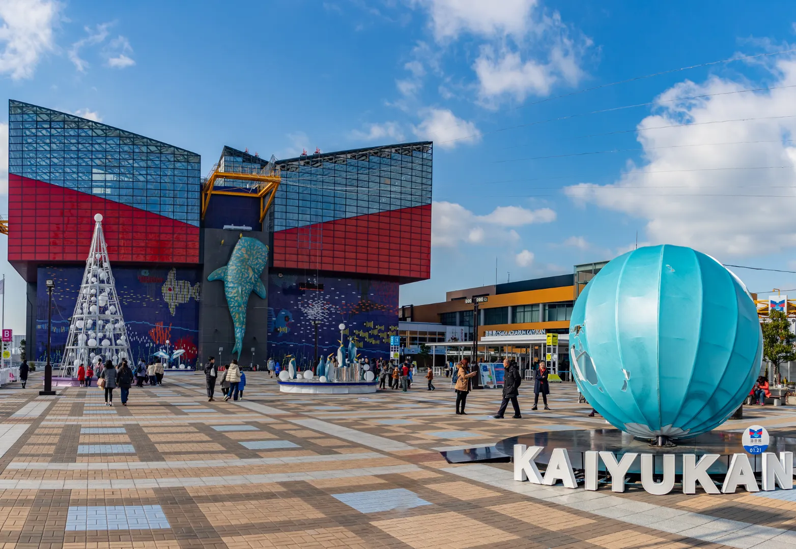 25. พิพิธภัณฑ์สัตว์น้ำไคยูคัง (Osaka Aquarium Kaiyukan)