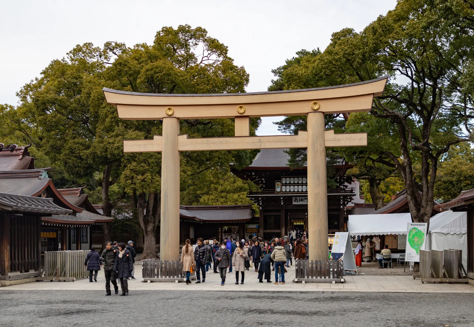 4. ศาลเจ้าเมจิ (Meiji Shrine)