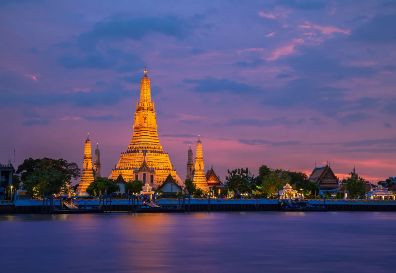 3. วัดอรุณราชวราราม ราชวรมหาวิหาร (Wat Arun Ratchawararam Ratchawaramahawihan) - ถนนวังเดิม เขตบางกอกใหญ่