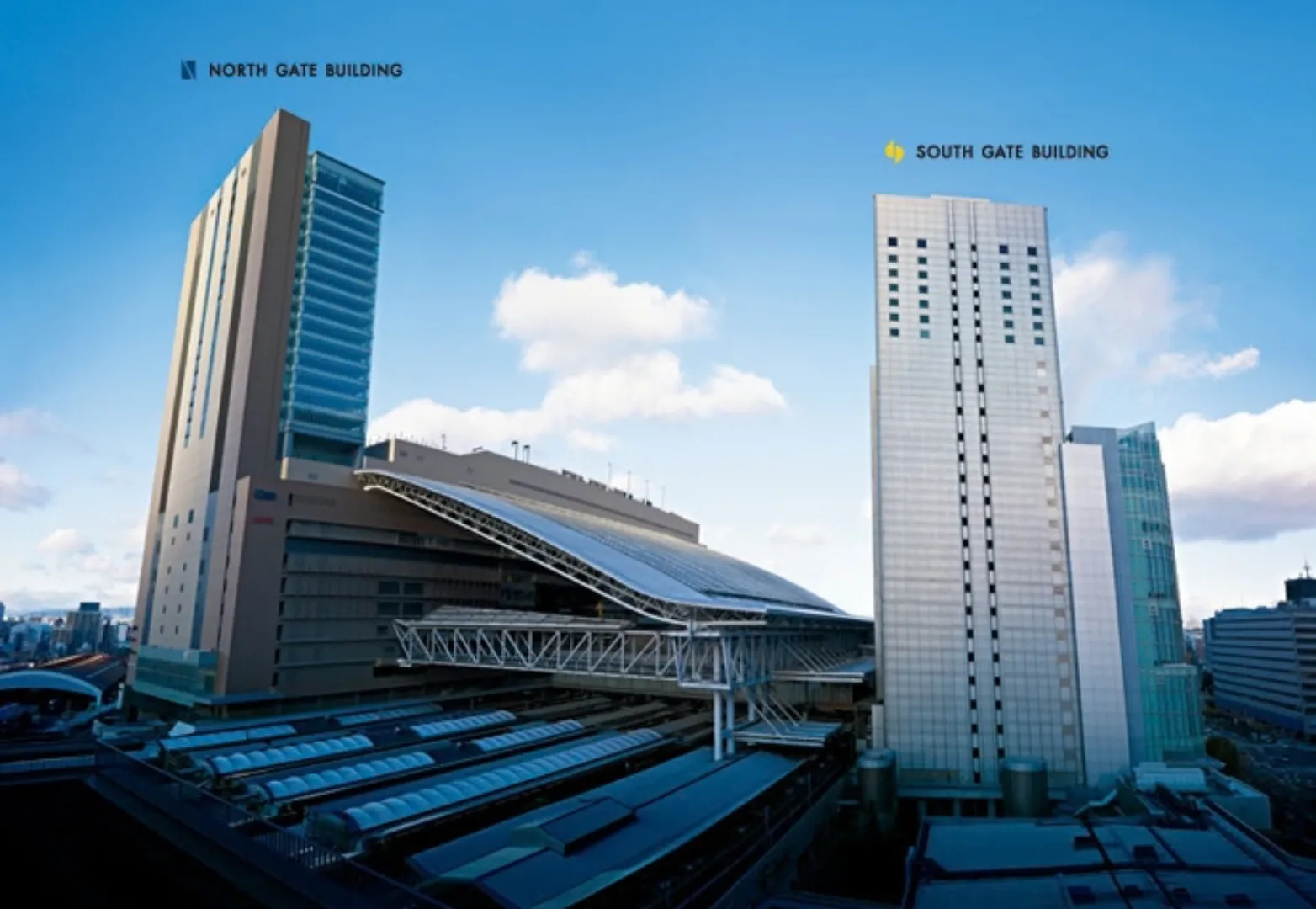 8. โอซาก้าสเตชั่นซิตี้ (Osaka Station City)