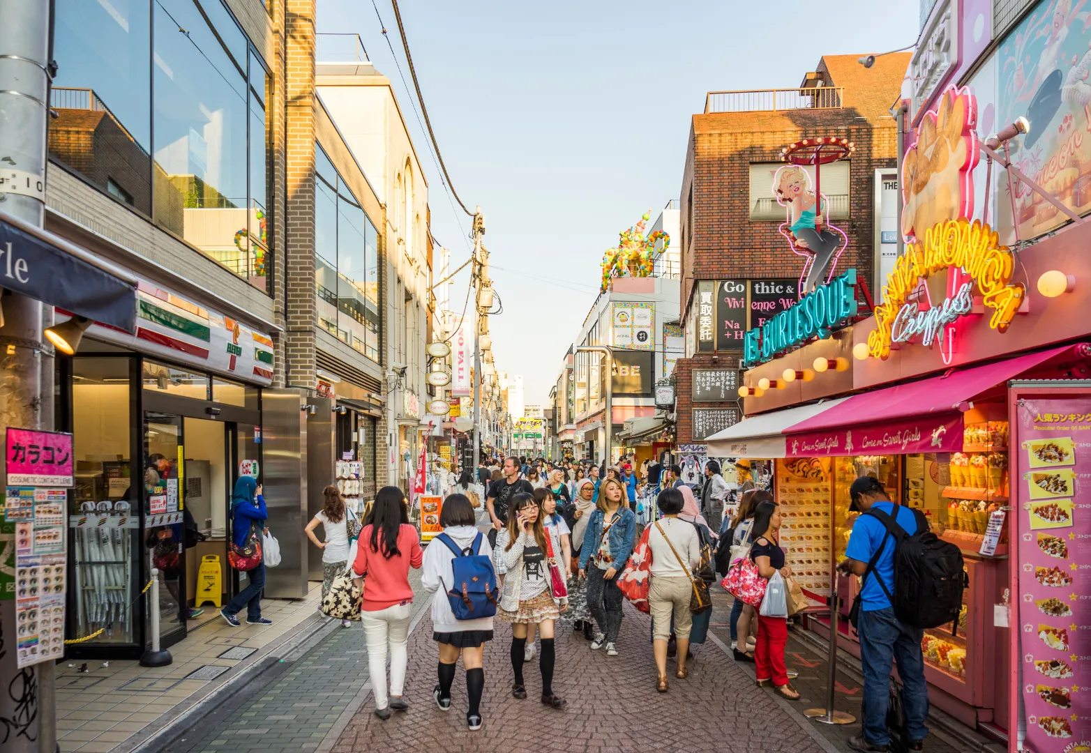 5. ถนนทาเคชิตะ (Takeshita Street)