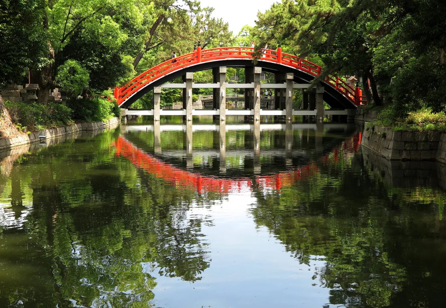 36. ศาลเจ้าสุมิโยชิไทฉะ (Sumiyoshi Taisha Shrine)