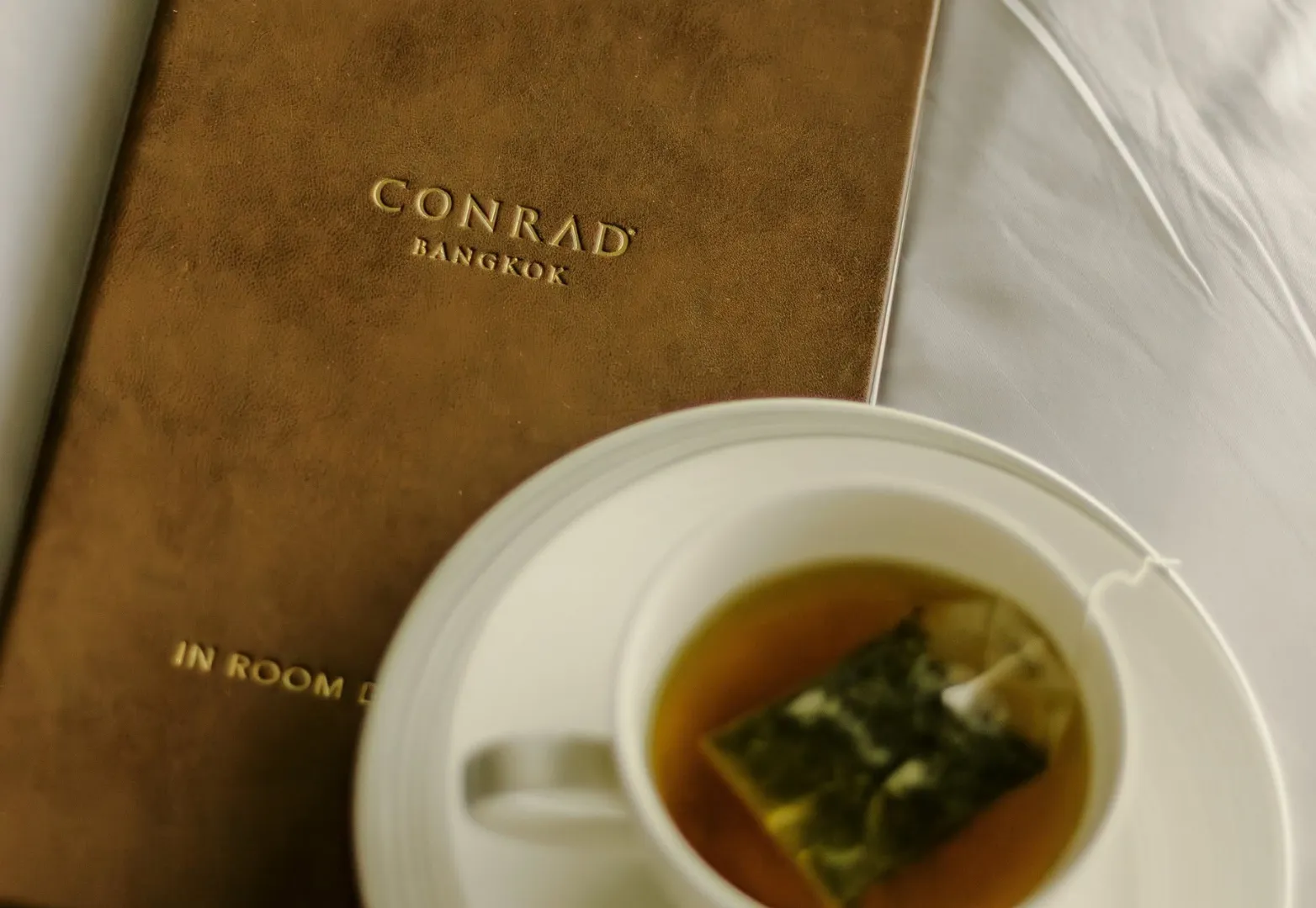 11. Conrad Bangkok (คอนราด กรุงเทพฯ)